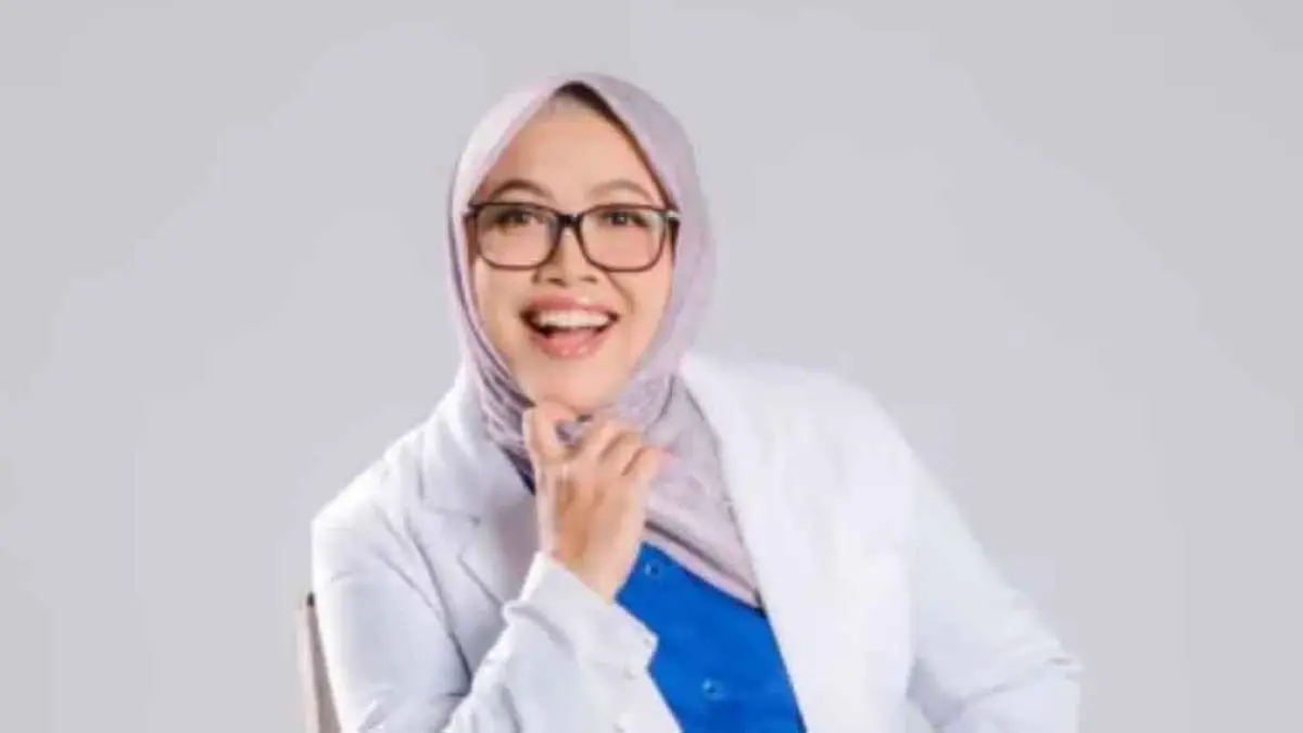 Profil dr Ratna Ernawati, Alumni FK UNAIR yang Pernah Jualan Es Lilin Kini Jadi Direktur RS Muhammadiyah Tuban. (unair.ac.id)