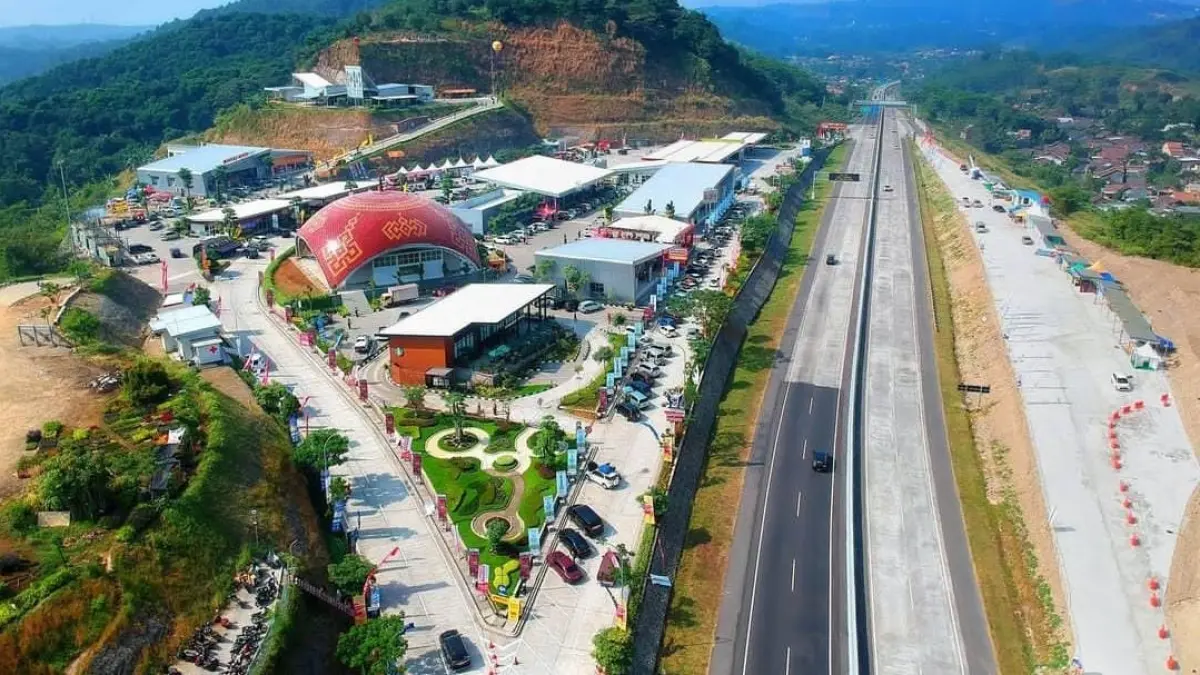 Rest Area Tol Semarang-Solo. (Instagram @vegaviditama)