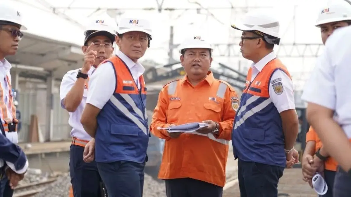 KAI mempercepat pengembangan peron jalur 6, 7, dan 8 di Stasiun Bogor untuk mendukung operasional Commuter Line 12 kereta. (Antara)