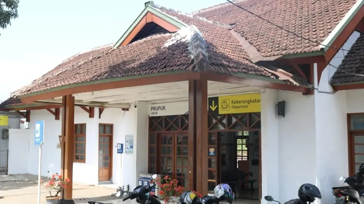 Lonjakan penumpang di Stasiun Prupuk sepanjang Januari-April 2026. (Antara)