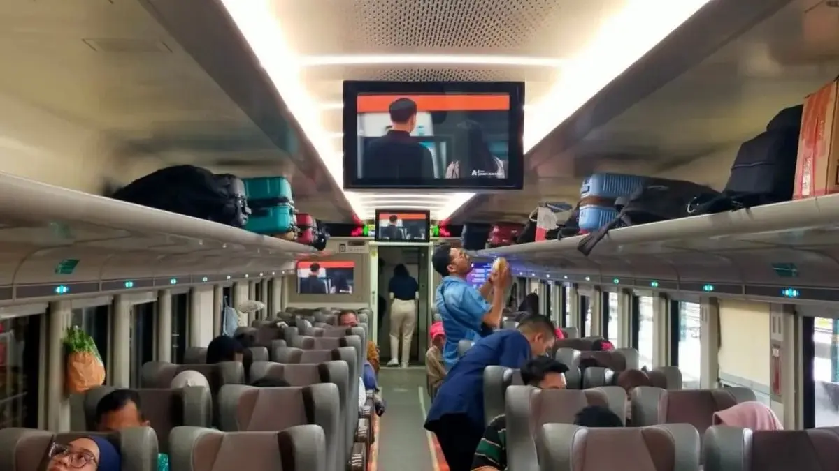 Stasiun Blitar melayani 9.171 penumpang selama libur panjang Idul Adha 2026. (Antara)