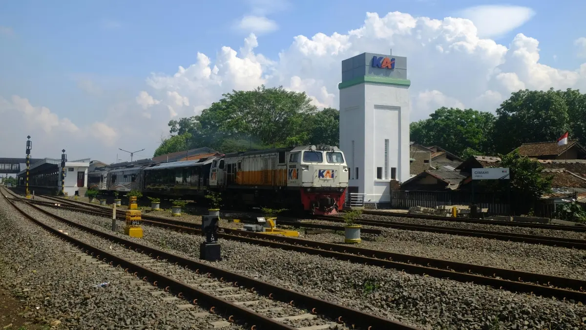 KAI menyiapkan kereta wisata premium Nusantara Explorer yang akan melayani rute Jakarta, Yogyakarta, Semarang, hingga Banyuwangi. (Pexels/Chamus Kingkediri)