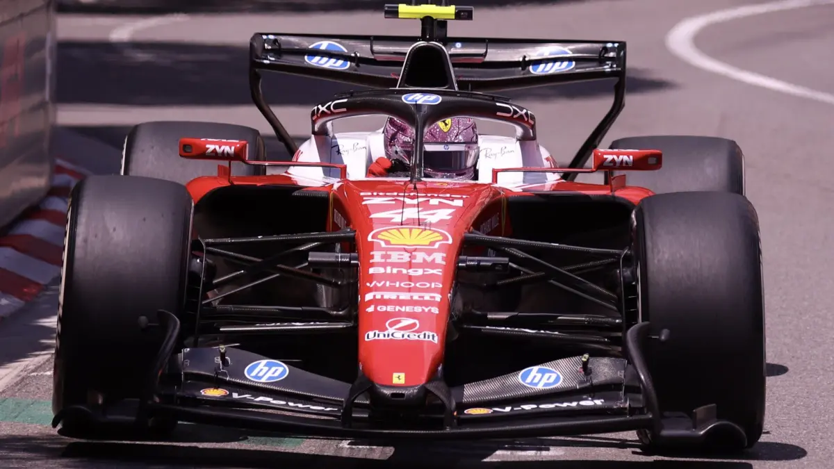 Lewis Hamilton memimpin FP2 GP Monako bersama Ferrari. (F1)