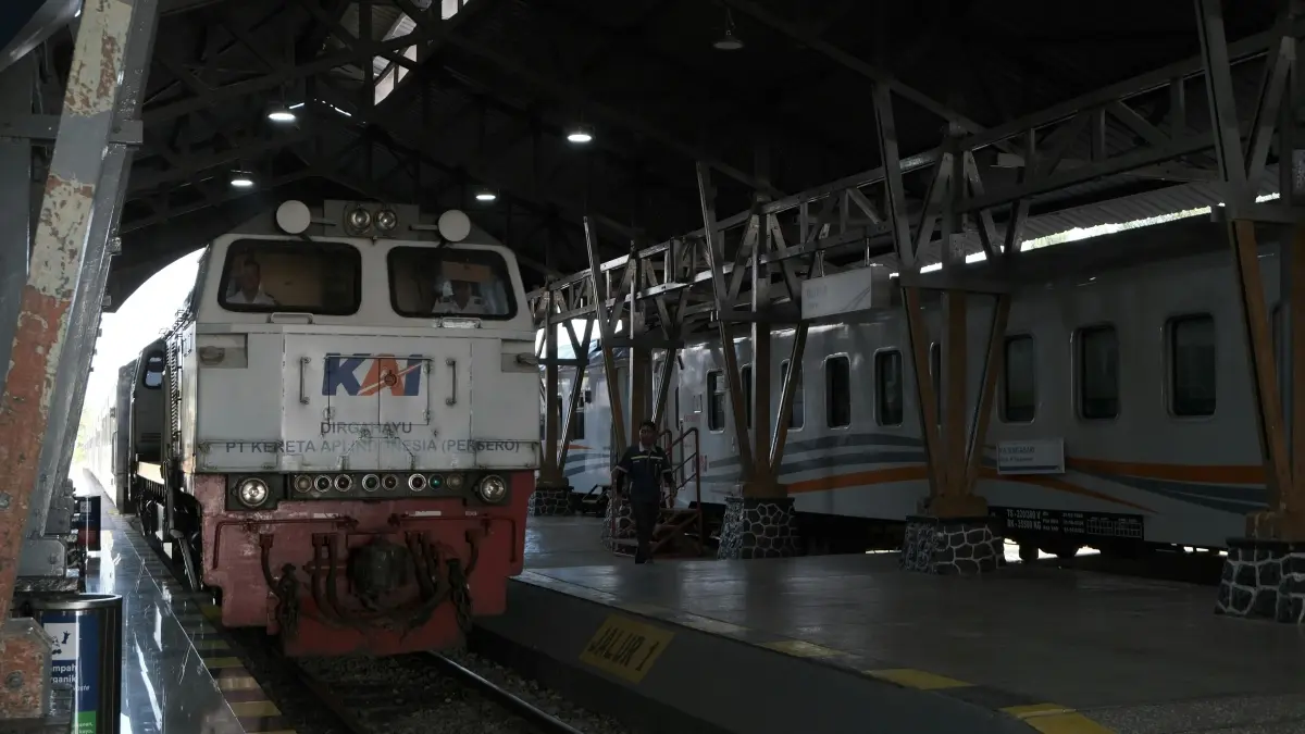Pemerintah menyiapkan berbagai skema pendanaan di luar APBN untuk proyek Kereta Trans Sumatra sepanjang 1.700 kilometer. (Pexels/Dwi Setyo)