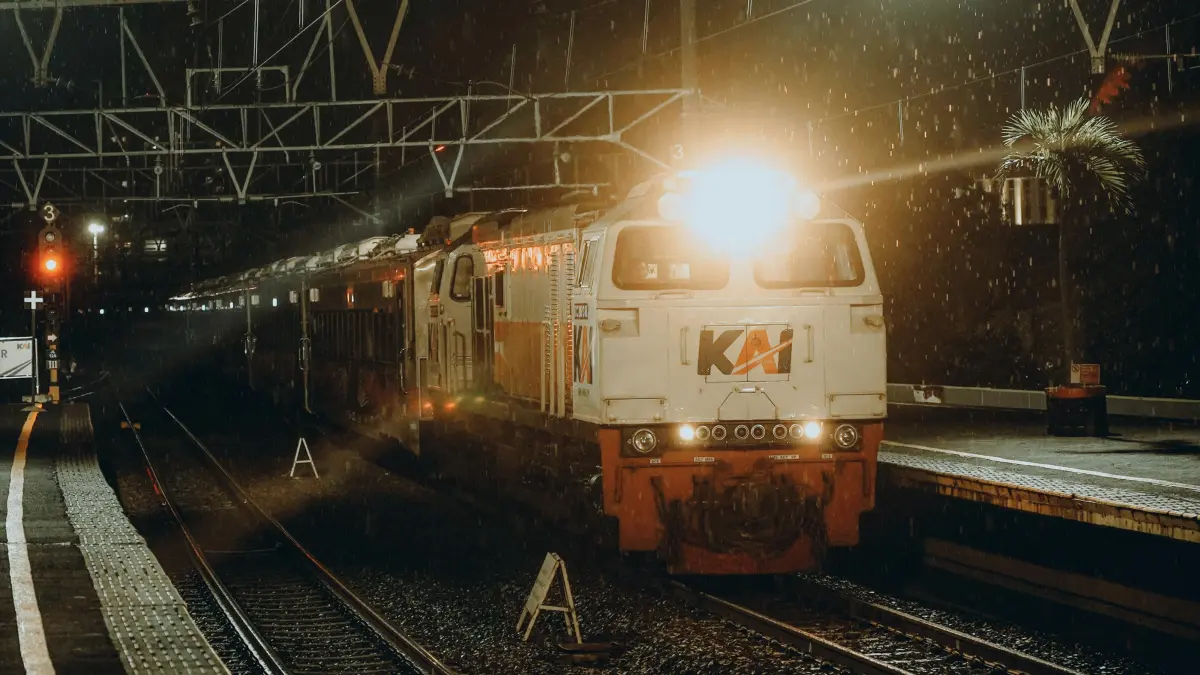 PT KAI memberikan diskon tiket kereta ekonomi komersial sebesar 30 persen selama libur sekolah. (Pexels/el jusuf)