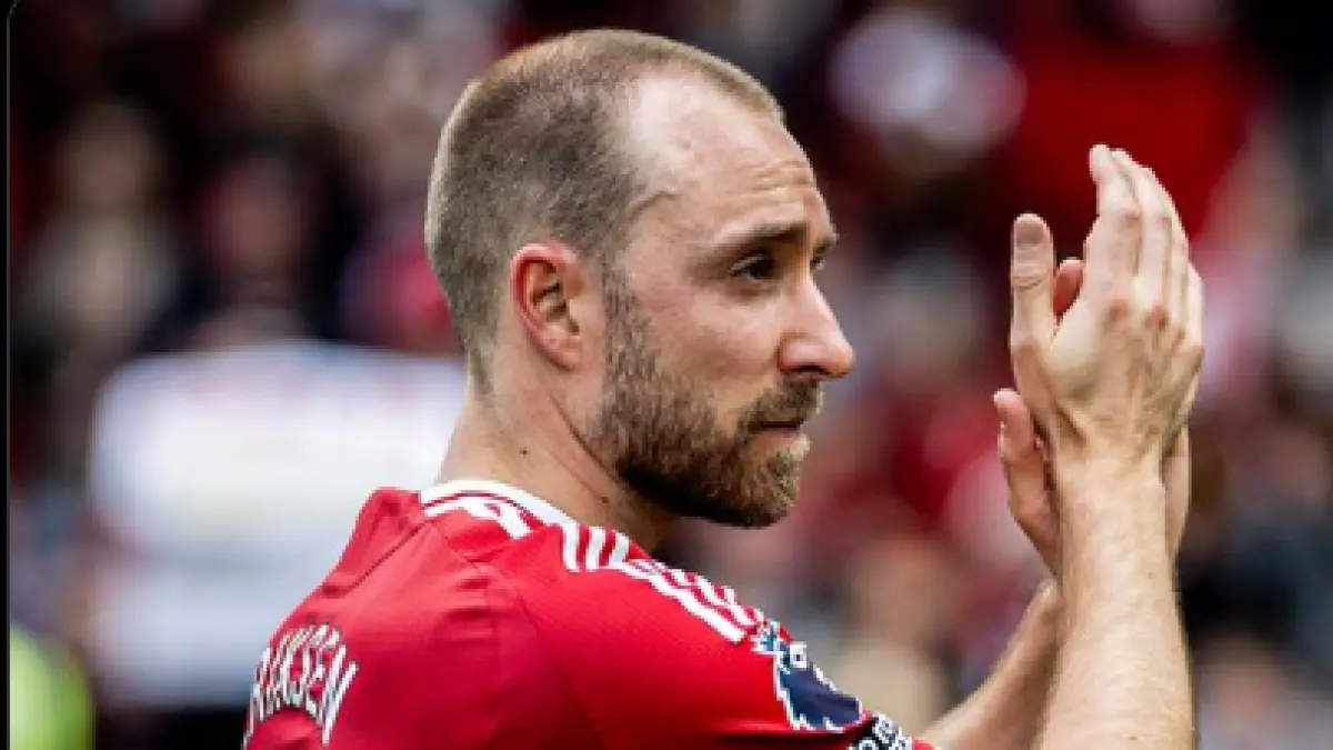 KOLAPS: Christian Eriksen kembali alami masalah kesehatan diatas lapangan