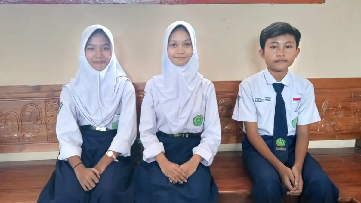 MTsN 5 Banyuwangi mendaftarkan dua tim sebagai peserta lomba cerdas cermat Wawasan Kebangsaan dalam rangka memperingati Hari Lahir Pancasila, Hari Anak Nasional, dan HUT ke-27 JP-RaBa. (Dok. MTsN 5 Banyuwangi)