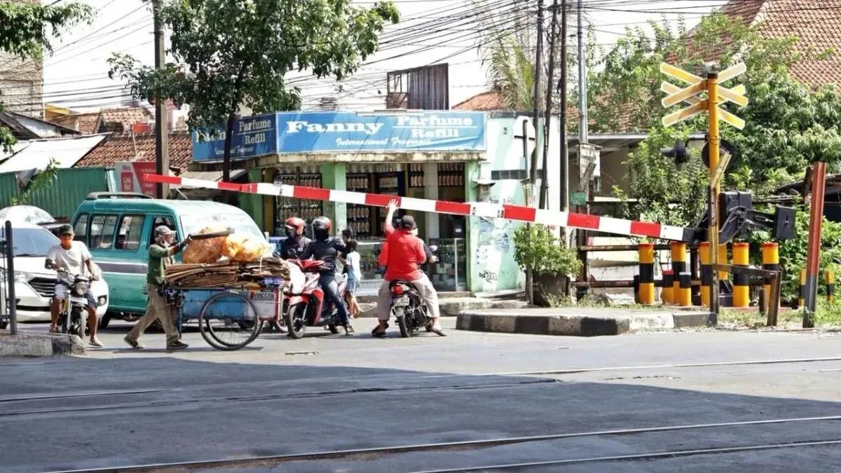 Sebanyak 44 orang tewas dalam kecelakaan perlintasan kereta api sepanjang 2026. (Antara)