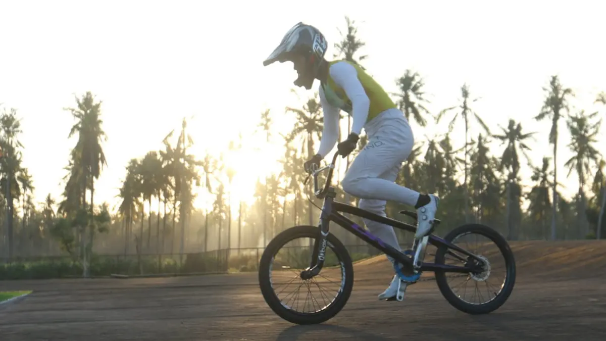 Pembalap dari 4 negara mulai berlatih di Muncar, BMX Supercross segera dimulai. (banyuwangikab.go.id)