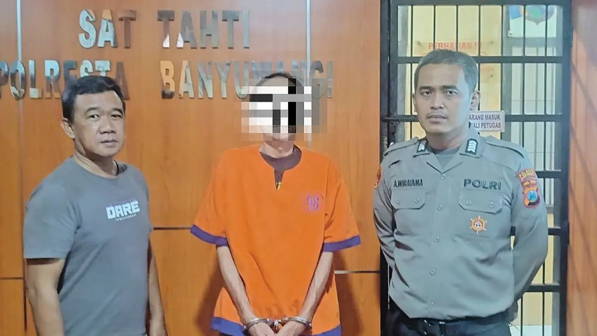 JADI TERSANGKA: KIY diamankan di Mapolsek Rogojampi. (Humas Polresta Banyuwangi)