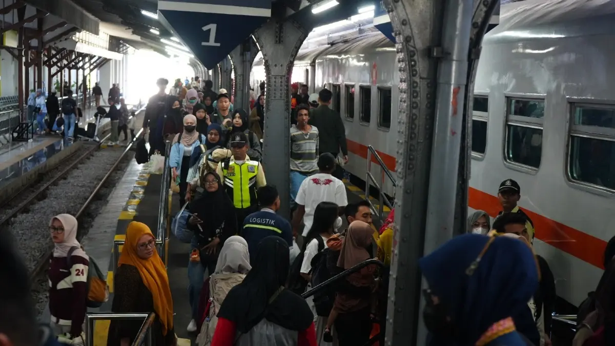 Kuota tiket kereta api diskon 30 persen KAI Daop 9 Jember terus menipis. (KAI)