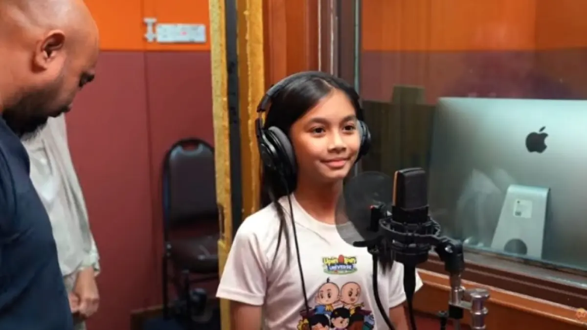 SERIAL ANIMASI : Aisyah Adriana resmi menggantikan Khansa Mutiara sebagai suara Susanti di musim terbaru.(Youtube:@lescopaque)