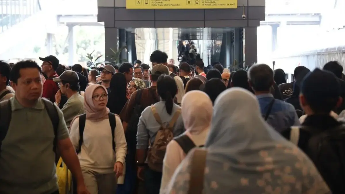 Diskon tiket kereta api 30 persen selama libur sekolah 2026 mendapat respons luar biasa. (Antara)