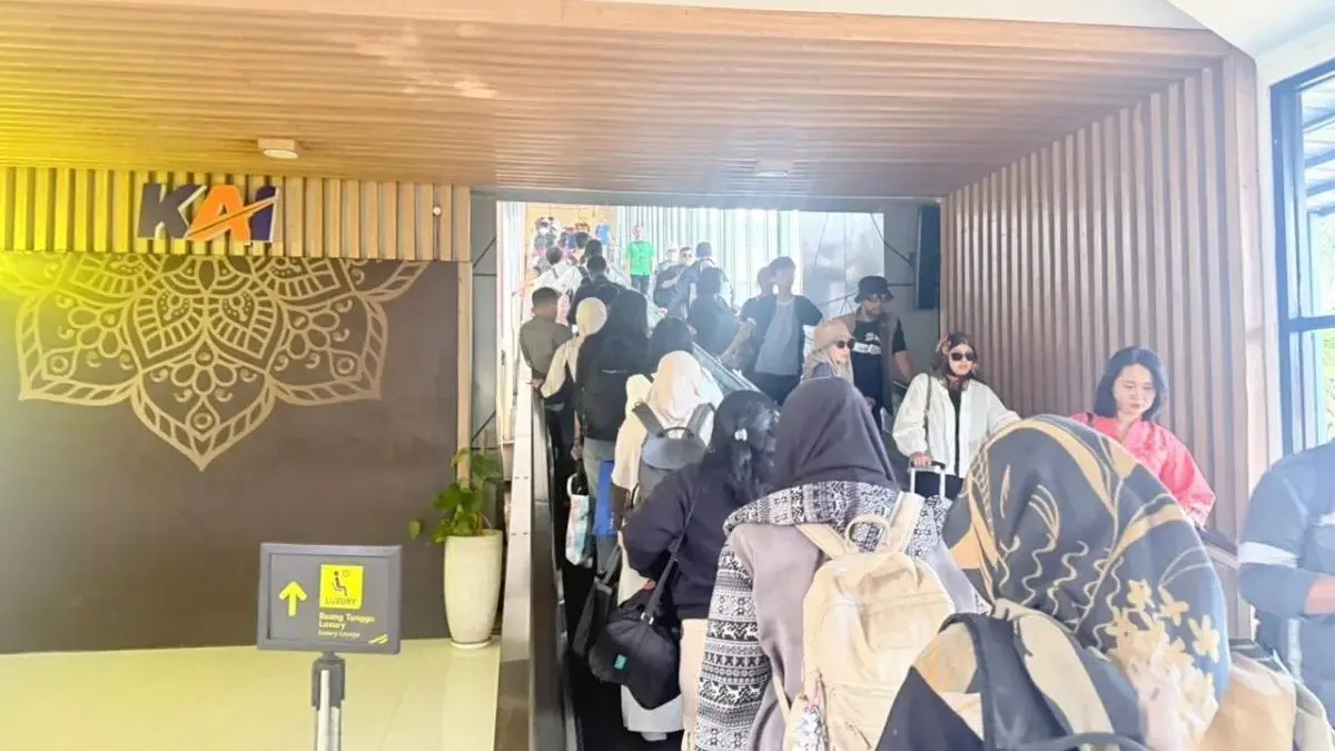 Program diskon tiket kereta api 30 persen selama libur sekolah 2026 disambut antusias. (Antara)