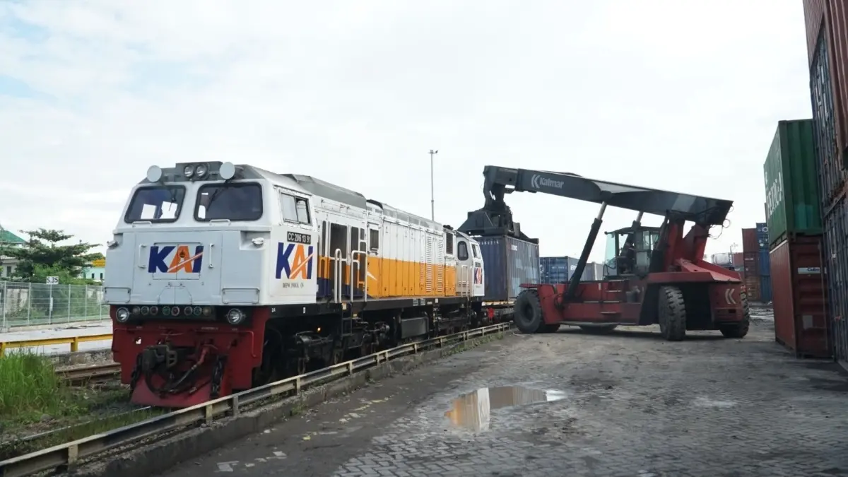 Distribusi barang melalui kereta api di Jawa Tengah meningkat. (KAI)
