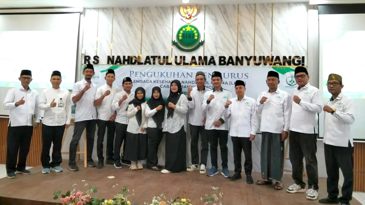 LKNU PCNU Banyuwangi resmi dikukuhkan. Pengurus baru mengusung Zona Hijau Kesehatan untuk memperkuat layanan kesehatan dan pemberdayaan masyarakat. (Syaifudin Mahmud/Radar Banyuwangi)