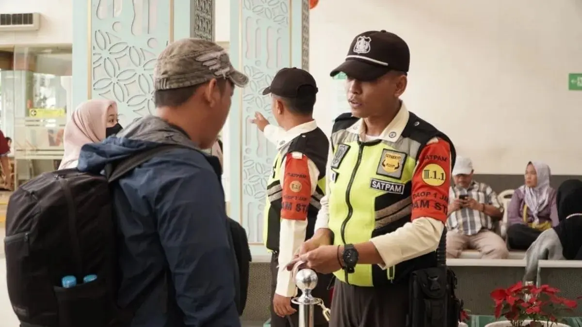 PT KAI Daop 1 Jakarta masih menyediakan sekitar 64 ribu tiket KA jarak jauh. (Antara)