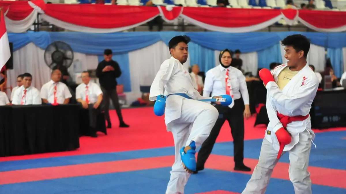 Anggota BA Sat Tahti Polresta Banyuwangi Briptu Bintang Wiratama meraih juara kategori Kumite Perorangan -75 Kilogram dalam ajang Kapolri Cup 2026. (Humas Polresta Banyuwangi)