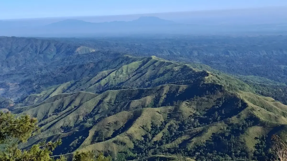 Gunung Carenge di Kabupaten Bondowoso, Jawa Timur. (Riyanti untuk Radar Banyuwangi)