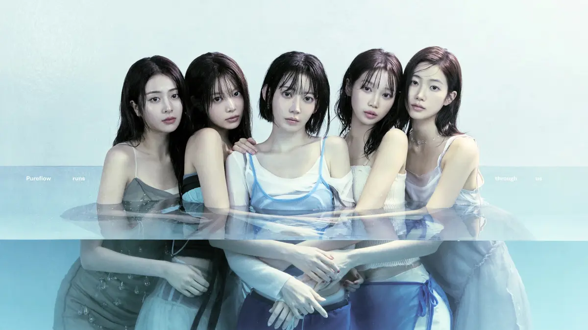 LE SSERAFIM membuka tur dunia PUREFLOW pada 11-12 Juli 2026 di Incheon. (Weverse)