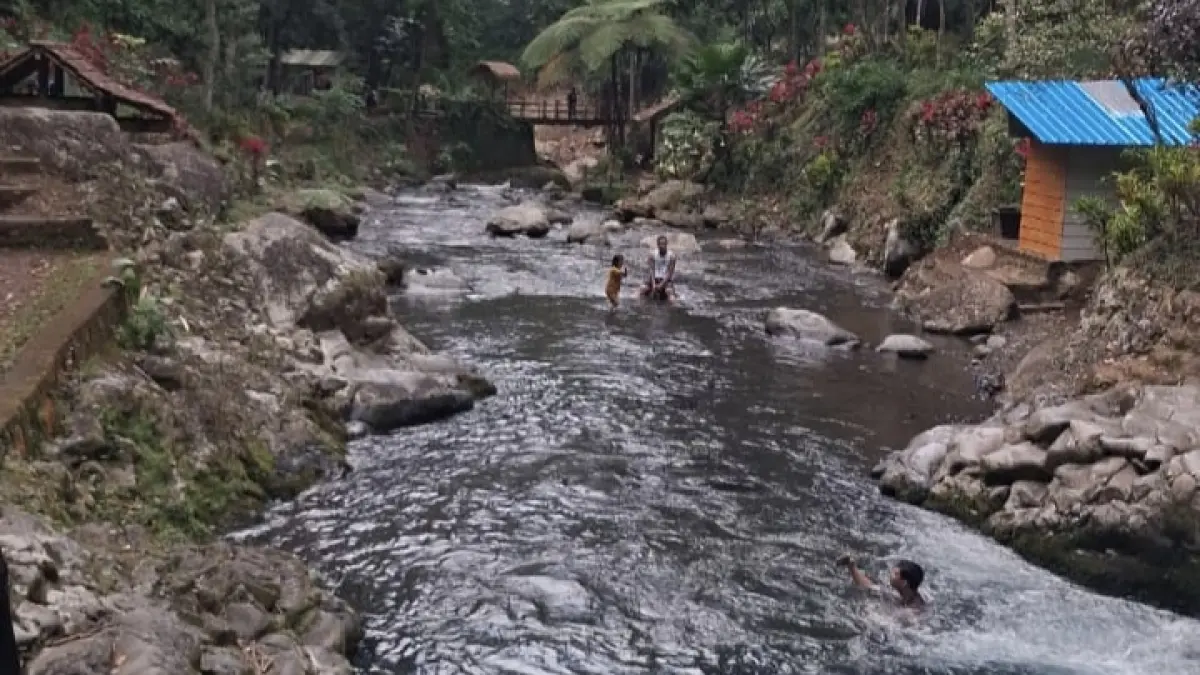 Keindahan alami Kali Bendo menyimpan tantangan yang tidak boleh diabaikan. (Meivira untuk Radar Banyuwangi)