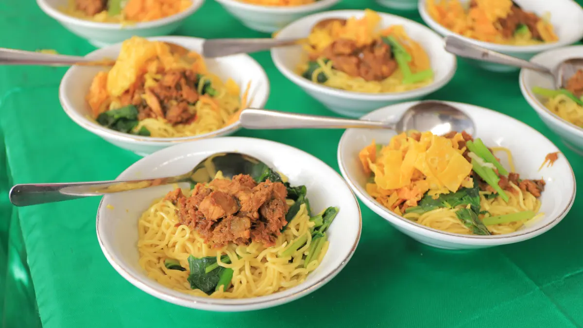 Mie instan, ramen, hingga mie ayam dibuat bergelombang. (Pexels/greenwish_)