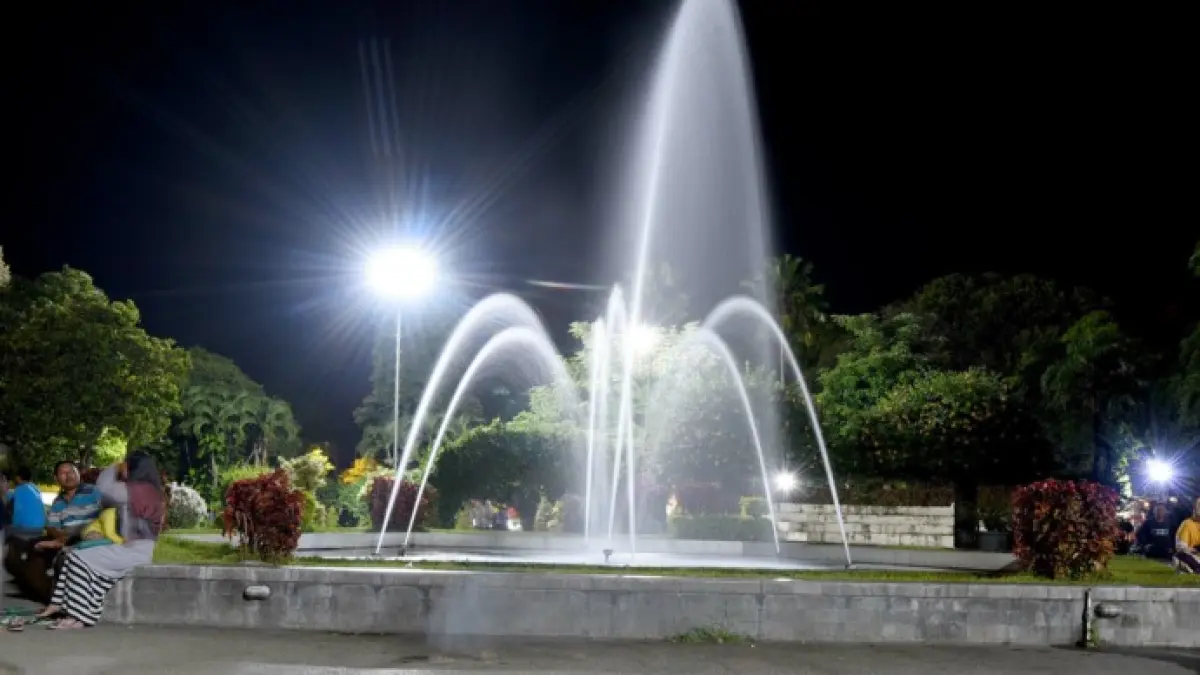 Taman Sritanjung Banyuwangi menjadi ruang publik favorit warga sekaligus menyimpan legenda asal-usul nama Banyuwangi. (Dok. Radar Banyuwangi)