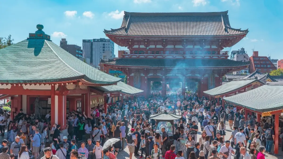 Ilustrasi : Ledakan wisatawan asing picu krisis tenaga kerja di Jepang.(FotoPixabay)