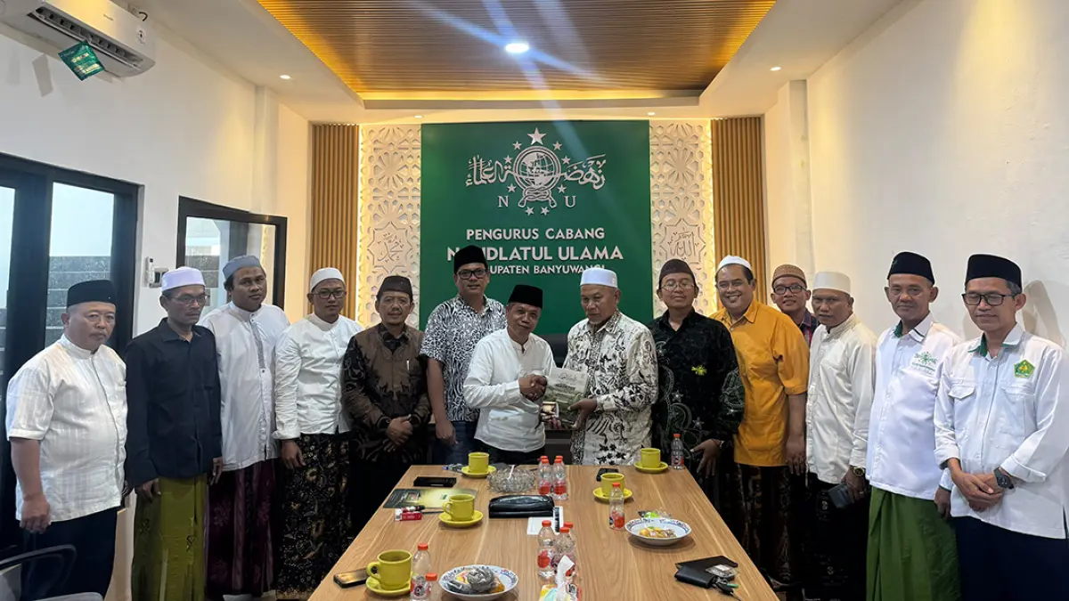 PCNU Banyuwangi dan MMPP memperkuat sinergi kelembagaan. Penguatan legitimasi MMPP dibahas demi mendukung program pesantren dan Bahtsul Masail. (Syaifuddin Mahmud/Radar Banyuwangi)