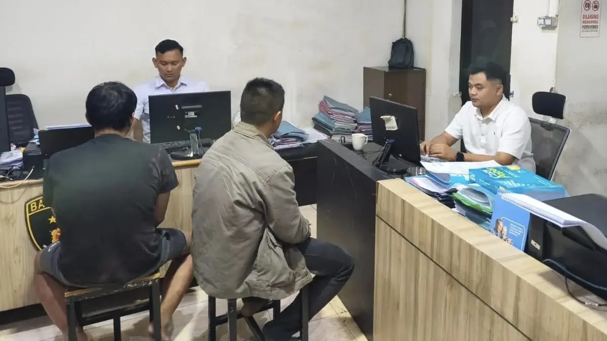 Empat pelaku pengeroyokan terhadap petugas perlintasan kereta api di Leuwigoong, Garut, berhasil ditangkap polisi. (Antara)
