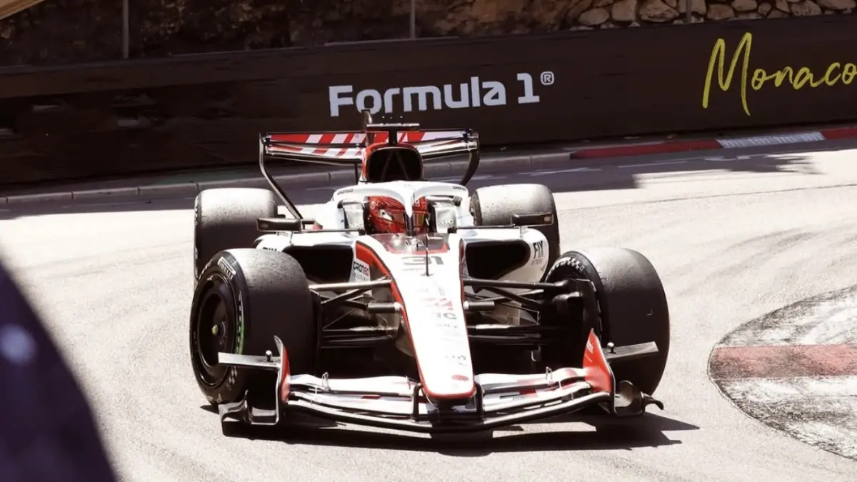 Esteban Ocon mengenang 10 tahun perjalanan kariernya di F1 jelang GP Belgia 2026. (Instagram/estebanocon)