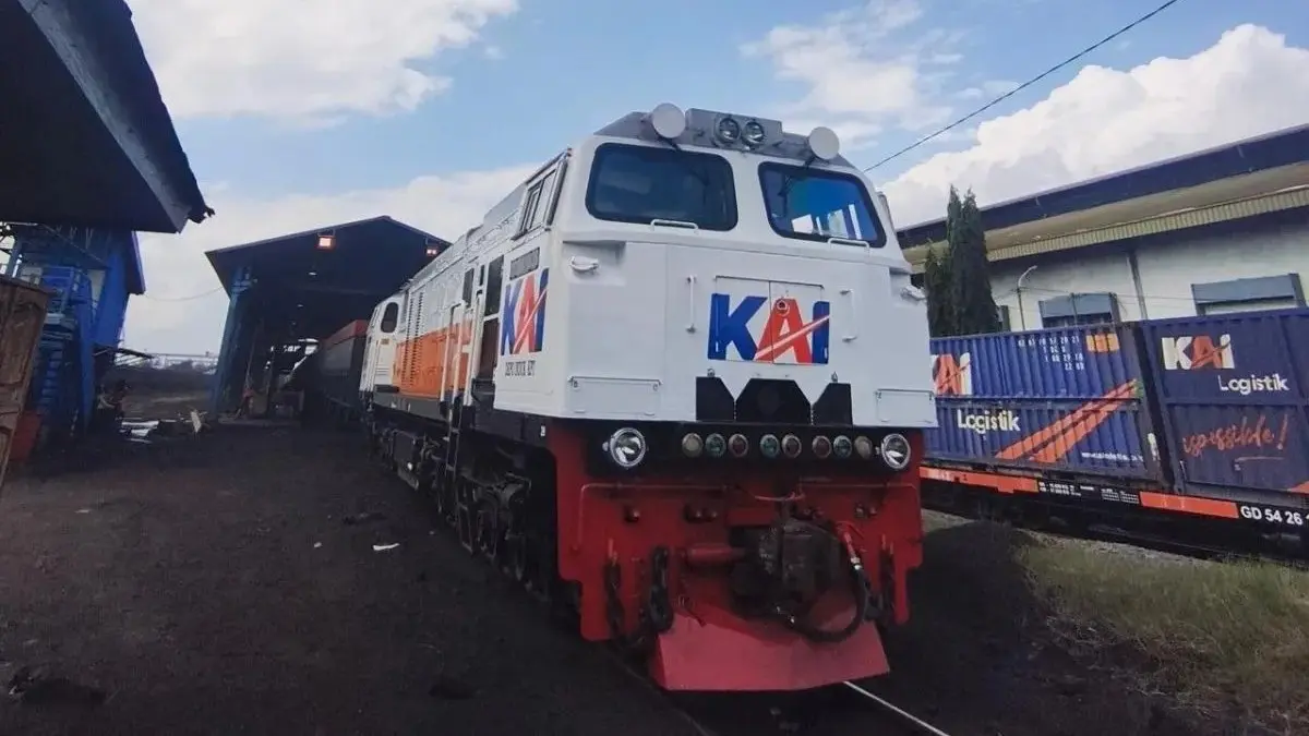 KAI mengoperasikan KA Barapati Switching berkapasitas hingga 3.000 ton untuk mempercepat distribusi batu bara di Sumatra Selatan. (Antara)