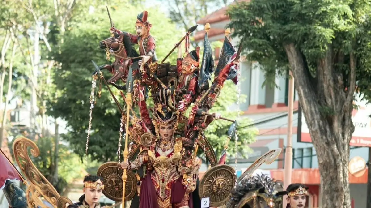 Evellyne Jihan tampil memukau, SMAN 1 Purwoharjo angkat heroisme Blambangan. (Ramada Kusuma/Radar Banyuwangi)