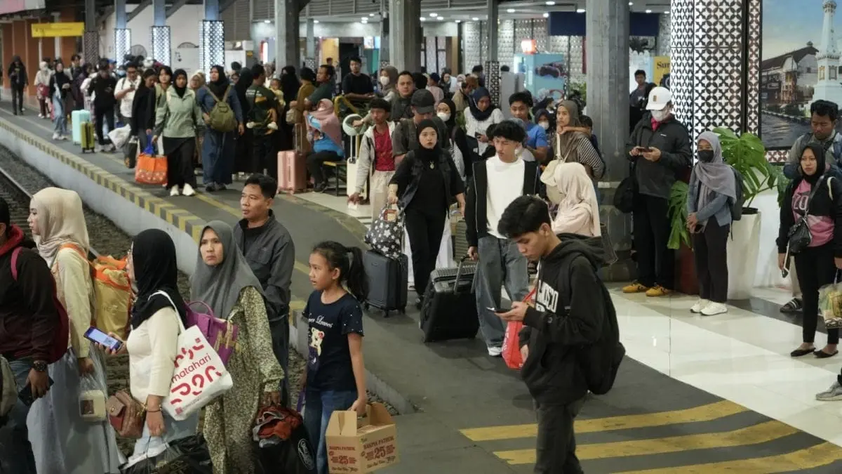 KAI Daop 6 Yogyakarta melayani 1.209.799 penumpang kereta api jarak jauh selama libur sekolah 20 Juni-12 Juli 2026. (Antara)