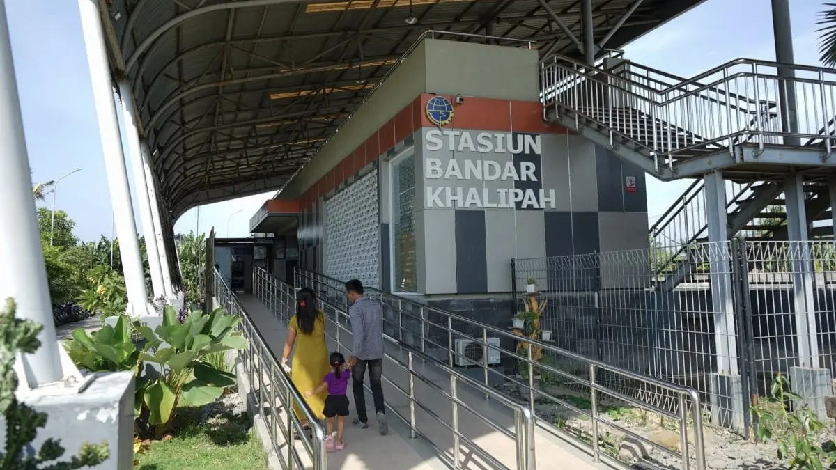 KAI mencatat 7,64 juta aktivitas naik-turun pelanggan di 75 stasiun Sumatra sepanjang Semester I 2026. (Antara)