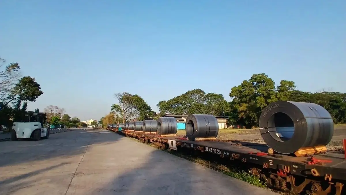 KAI Daop 1 Jakarta mencatat angkutan peti kemas 71.860 ton pada semester I 2026 melalui jalur Krenceng-Pasoso-Kalimas. (Antara)