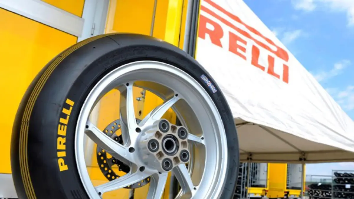 Mulai musim 2027, Pirelli resmi menjadi pemasok ban tunggal MotoGP menggantikan Michelin. (FB/Moto Maniac)