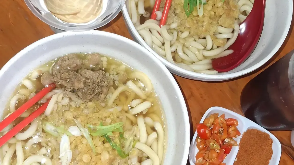 Popularitas udon terus meningkat di Indonesia seiring berkembangnya tren kuliner Jepang. (Rizkia untuk Radar Banyuwangi)