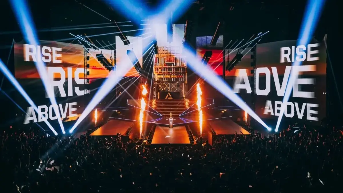 Dua tim Indonesia, Team Vitality dan ONIC Esports, memulai perjuangan di MSC EWC 2026 Paris. (Antara)