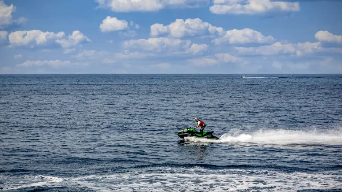Ilustrasi - Jet ski menjadi tren wisata bahari baru di Banyuwangi. (Pexels/Manuel Torres Garcia)