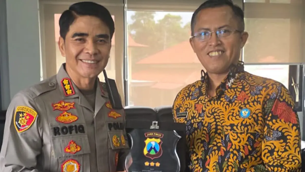 Kapolresta Banyuwangi Kombespol Rofiq Ripto Himawan menerima kunjungan Kepala BNNK Banyuwangi Kombespol Rachmat Kurniawan, Rabu (22/7). (Foto: BNNK Banyuwangi)