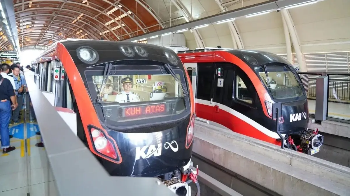 KAI Group melayani 258,99 juta pelanggan dan mengangkut 32,49 juta ton barang sepanjang Semester I 2026. (Antara)