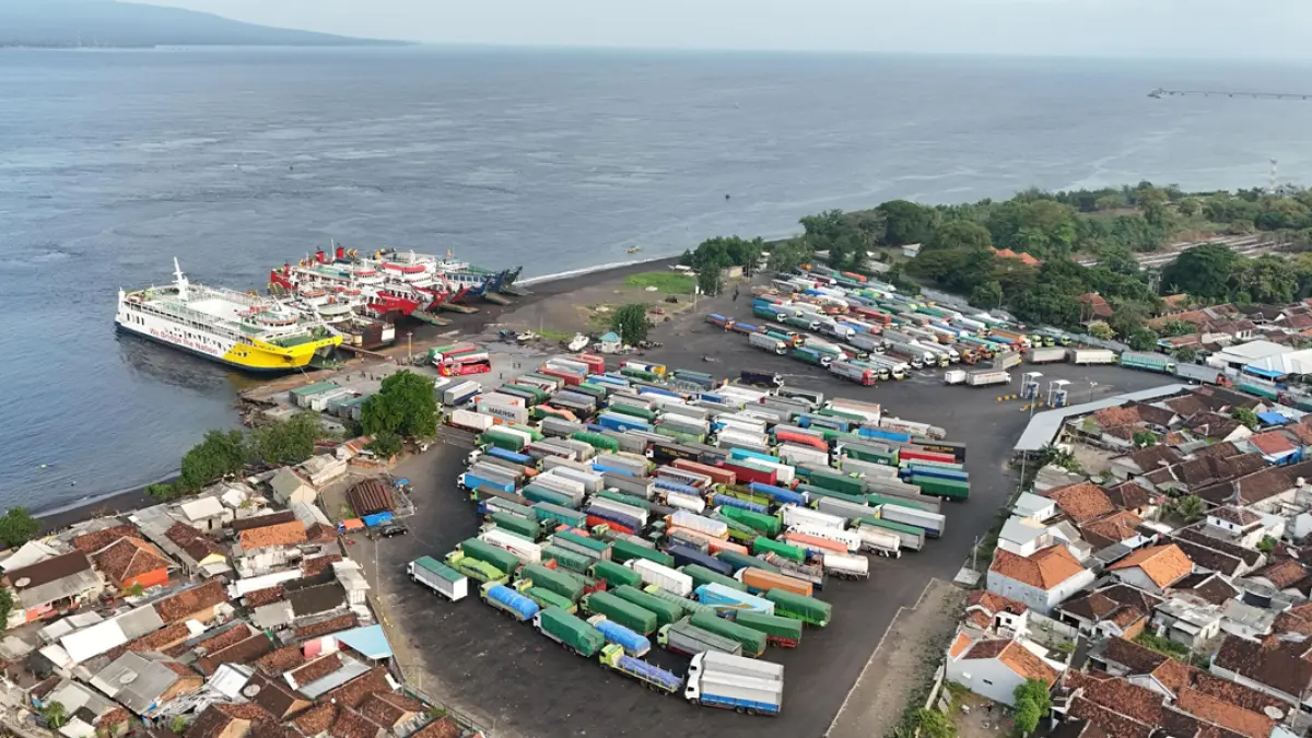 Untuk kepentingan pembangunan jembatan yang menghubungkan Dermaga Bulusan menuju LCM Ketapang, sebanyak 30 rumah warga akan dibebaskan. (Ramada Kusuma/Radar Banyuwangi)