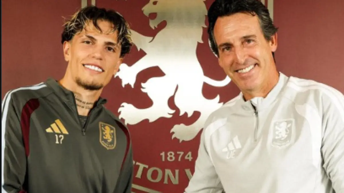 DIPINJAMKAN: Alejandro Garnacho resmi berkostum Aston Villa