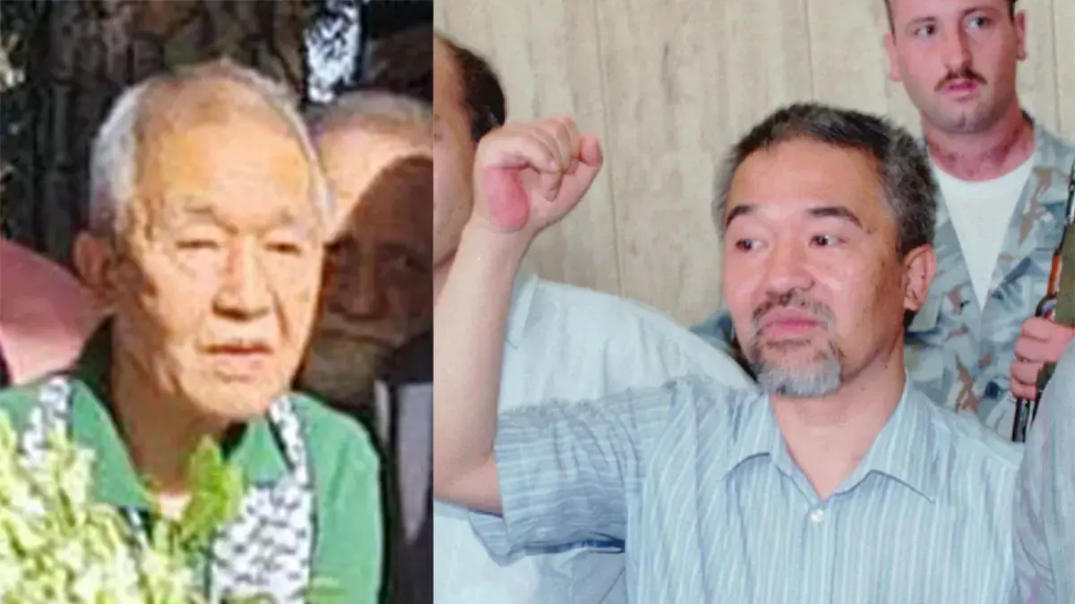 Foto arsip memperlihatkan Kozo Okamoto di Beirut, Lebanon, pada Mei 2022. Foto kanan, Kozo Okamoto mengangkat kepalan tangan saat menjalani persidangan di Beirut, Lebanon, pada Juni 1997. (Kyodo)