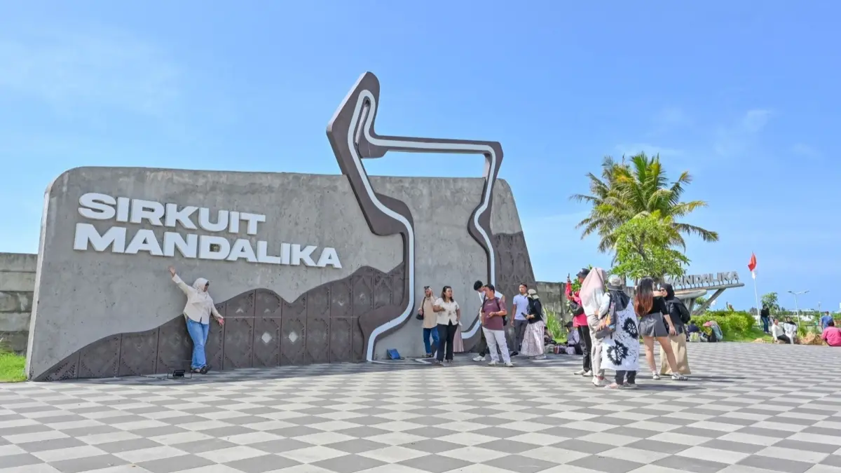 ITDC dan MGPA meluncurkan diskon tiket 50 persen bagi pemegang KTP NTB untuk MotoGP Indonesia 2026 di Sirkuit Mandalika. (Lombok Post)