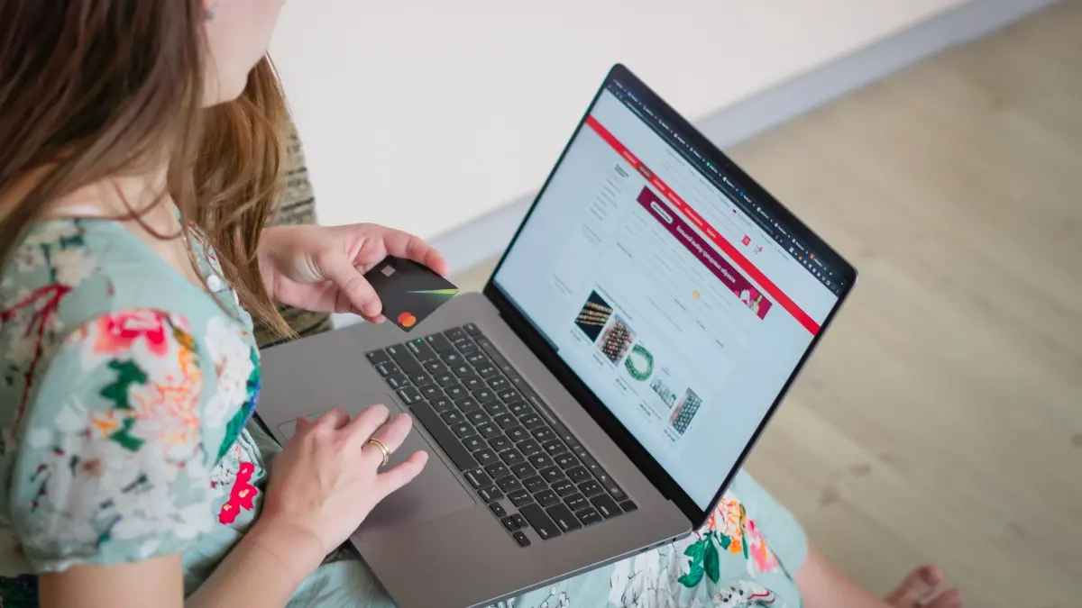 Moosdoom dan Bostanten menjadi pilihan menarik bagi konsumen Shopee. (Pexels/Marcial Comeron)