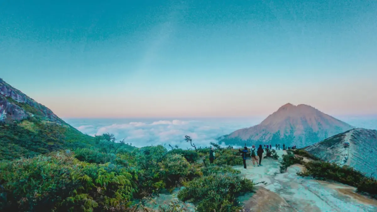 Banyuwangi menawarkan wisata aktif yang memadukan petualangan dan kebugaran. (Pexels/Ferliana Febritasari)