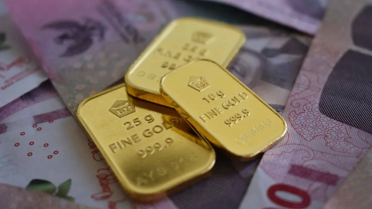 Harga emas Antam hari ini naik Rp15.000 per gram menjadi Rp2.616.000. (Pexels/Robert Lens)