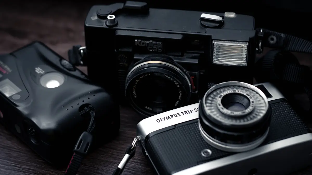 Ilustrasi - kamera analog. (Pexels/Wallace Chuck)